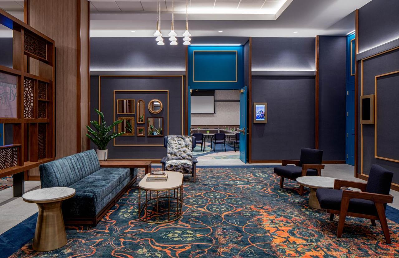 ホテル Hyatt House Tampa Downtown エクステリア 写真