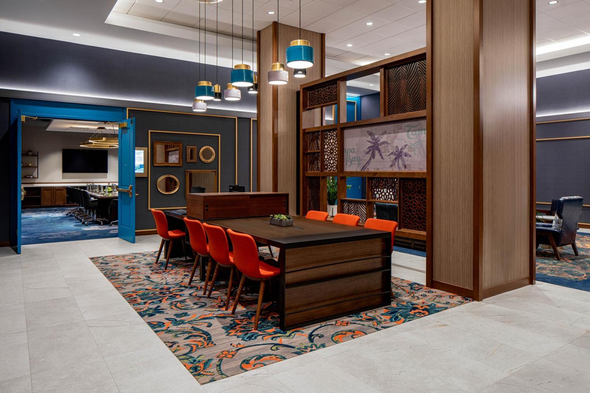 ホテル Hyatt House Tampa Downtown エクステリア 写真