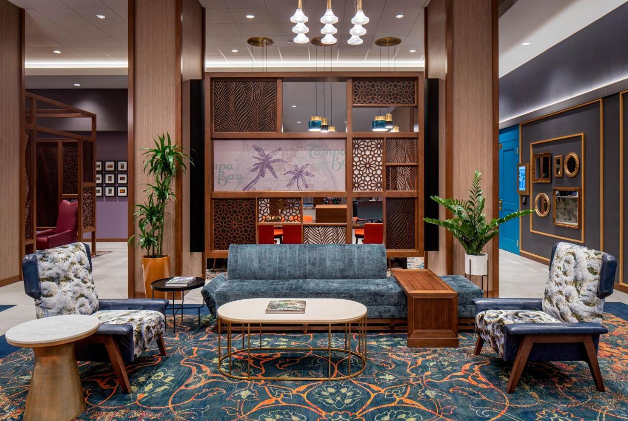 ホテル Hyatt House Tampa Downtown エクステリア 写真