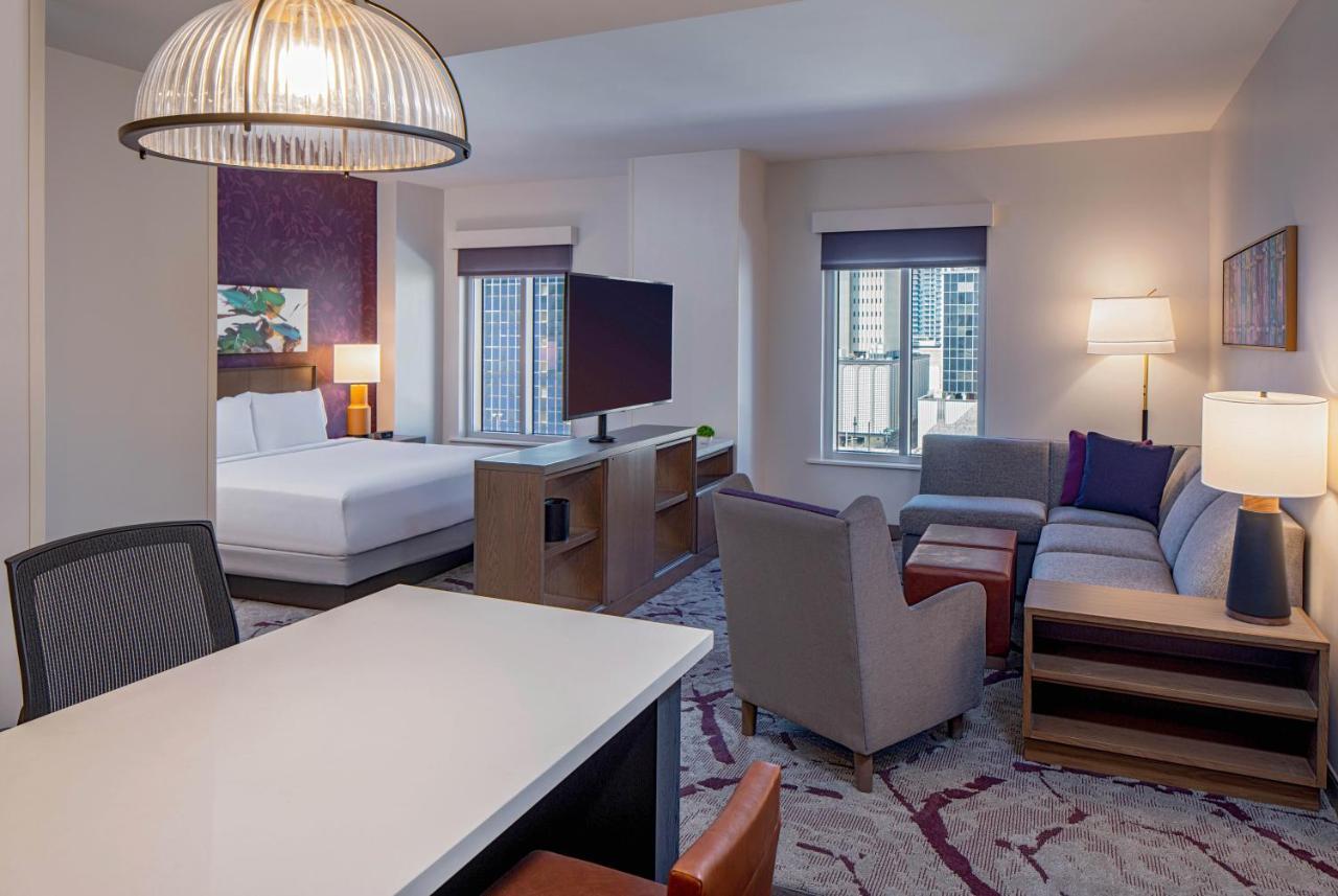 ホテル Hyatt House Tampa Downtown エクステリア 写真