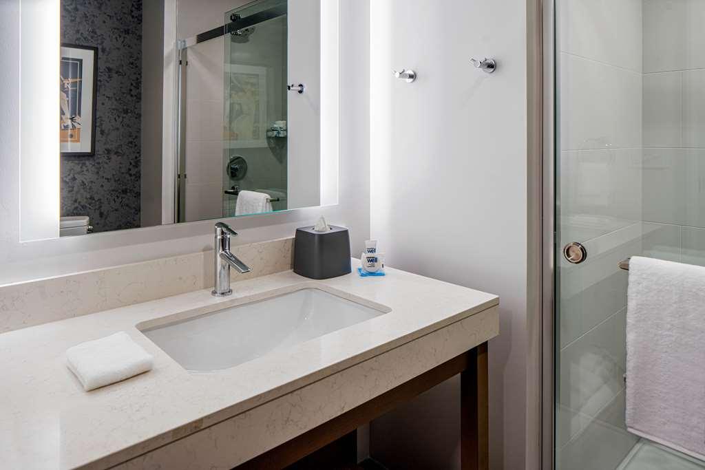 ホテル Hyatt House Tampa Downtown エクステリア 写真