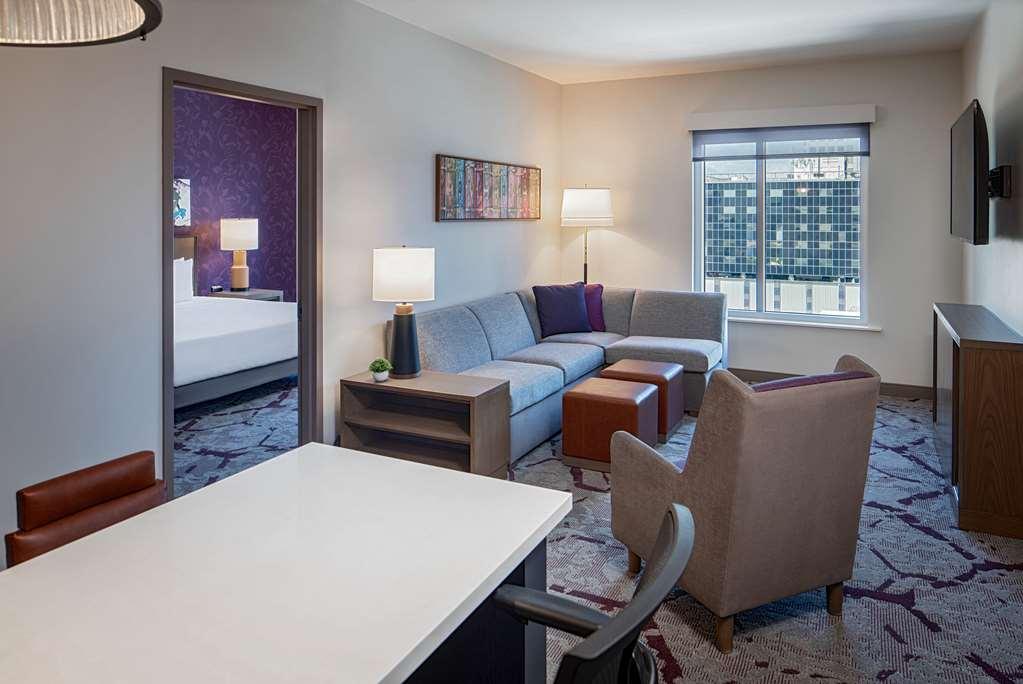 ホテル Hyatt House Tampa Downtown 部屋 写真